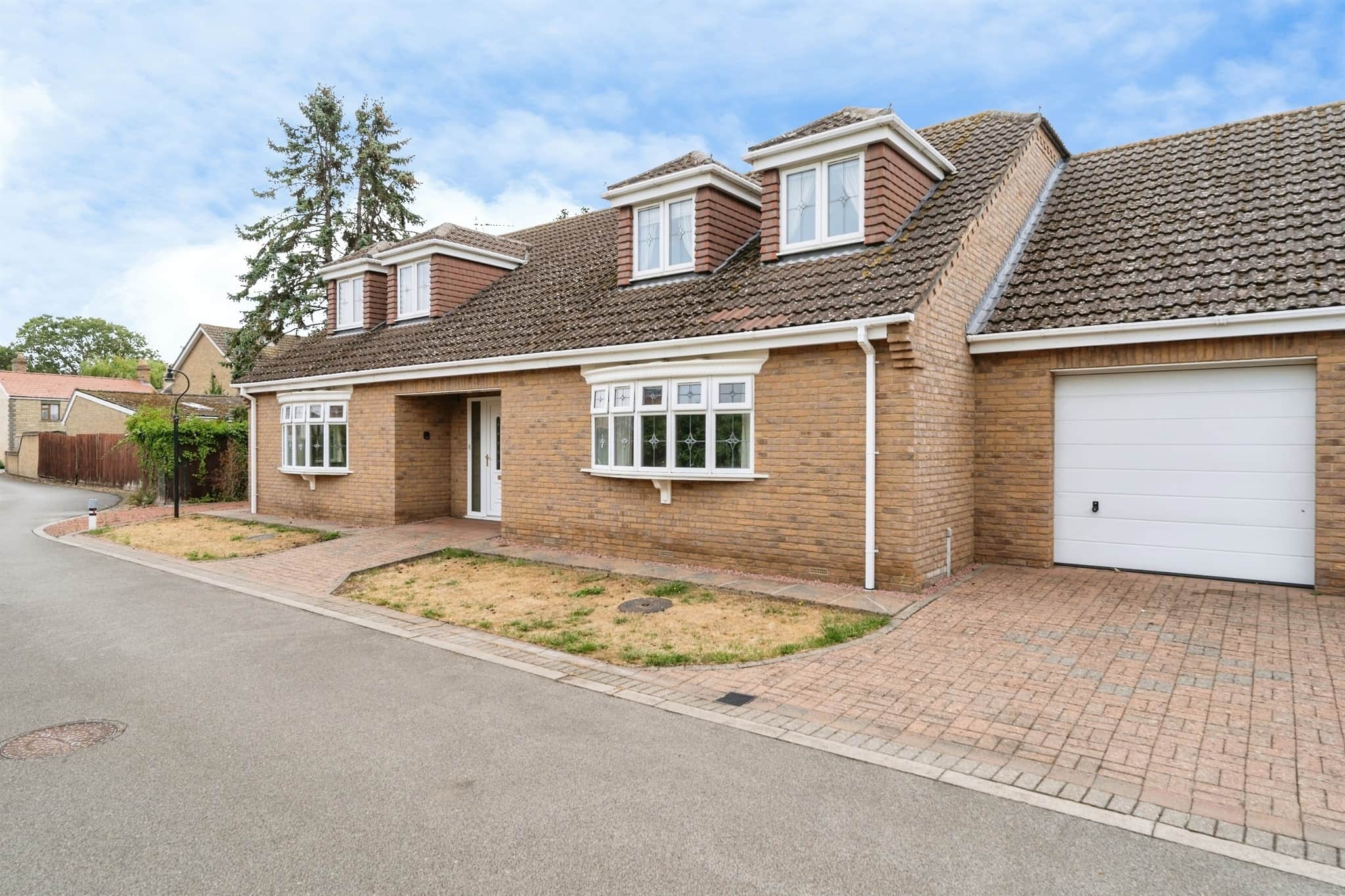 Property photo 0