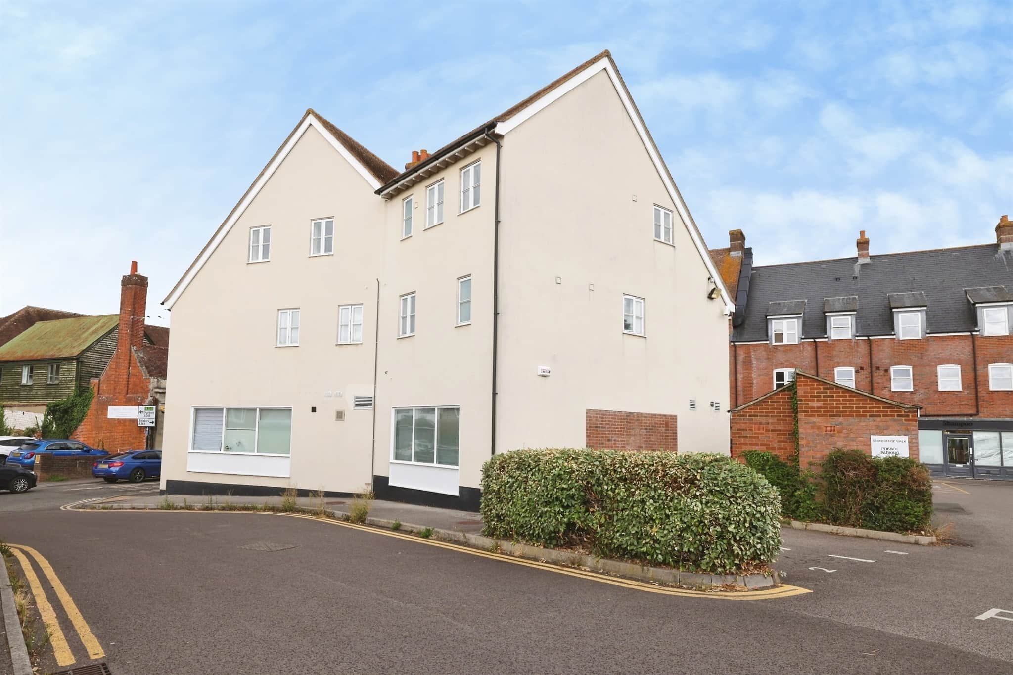 Property photo 0