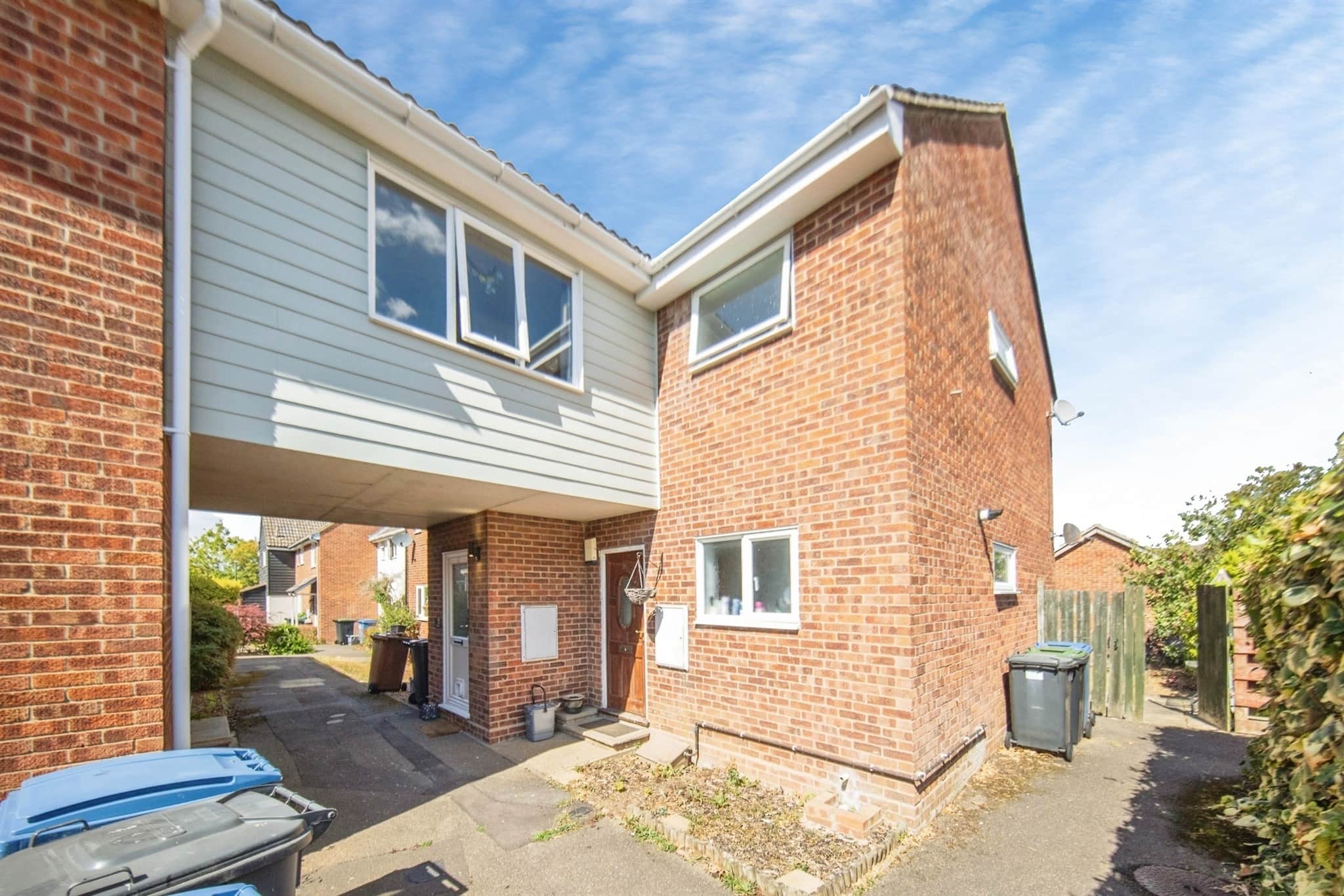 Property photo 0