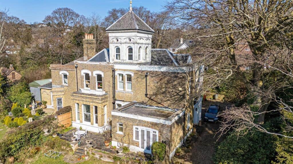 Property photo 0