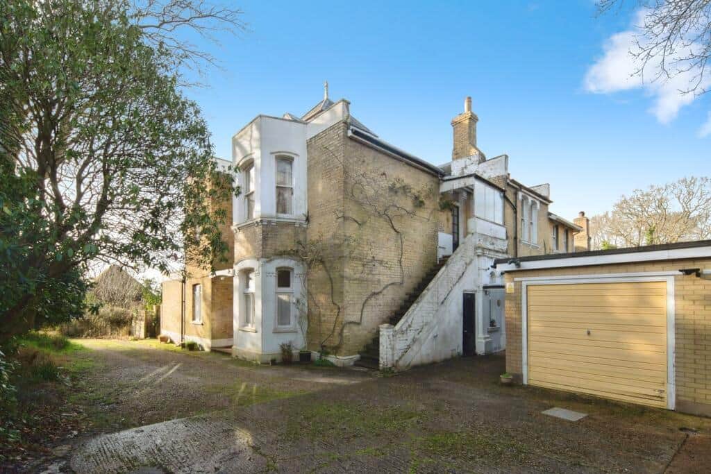 Property photo 25