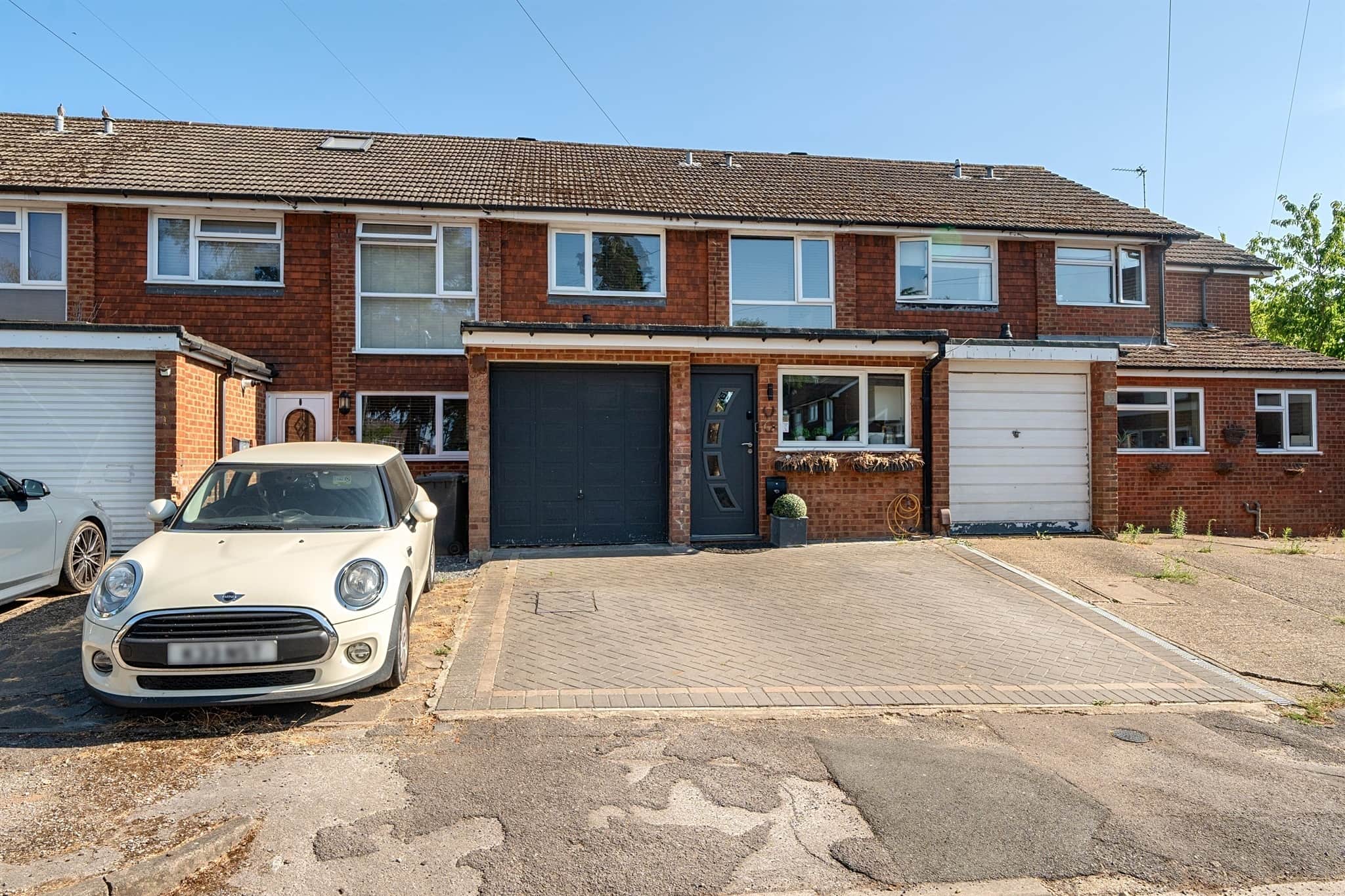 Property photo 0