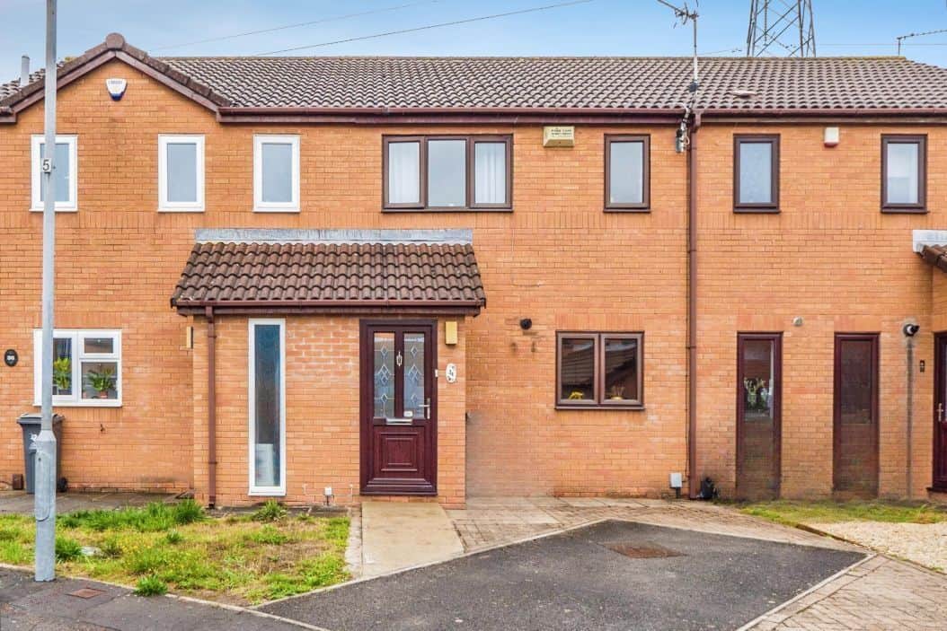 Property photo 0