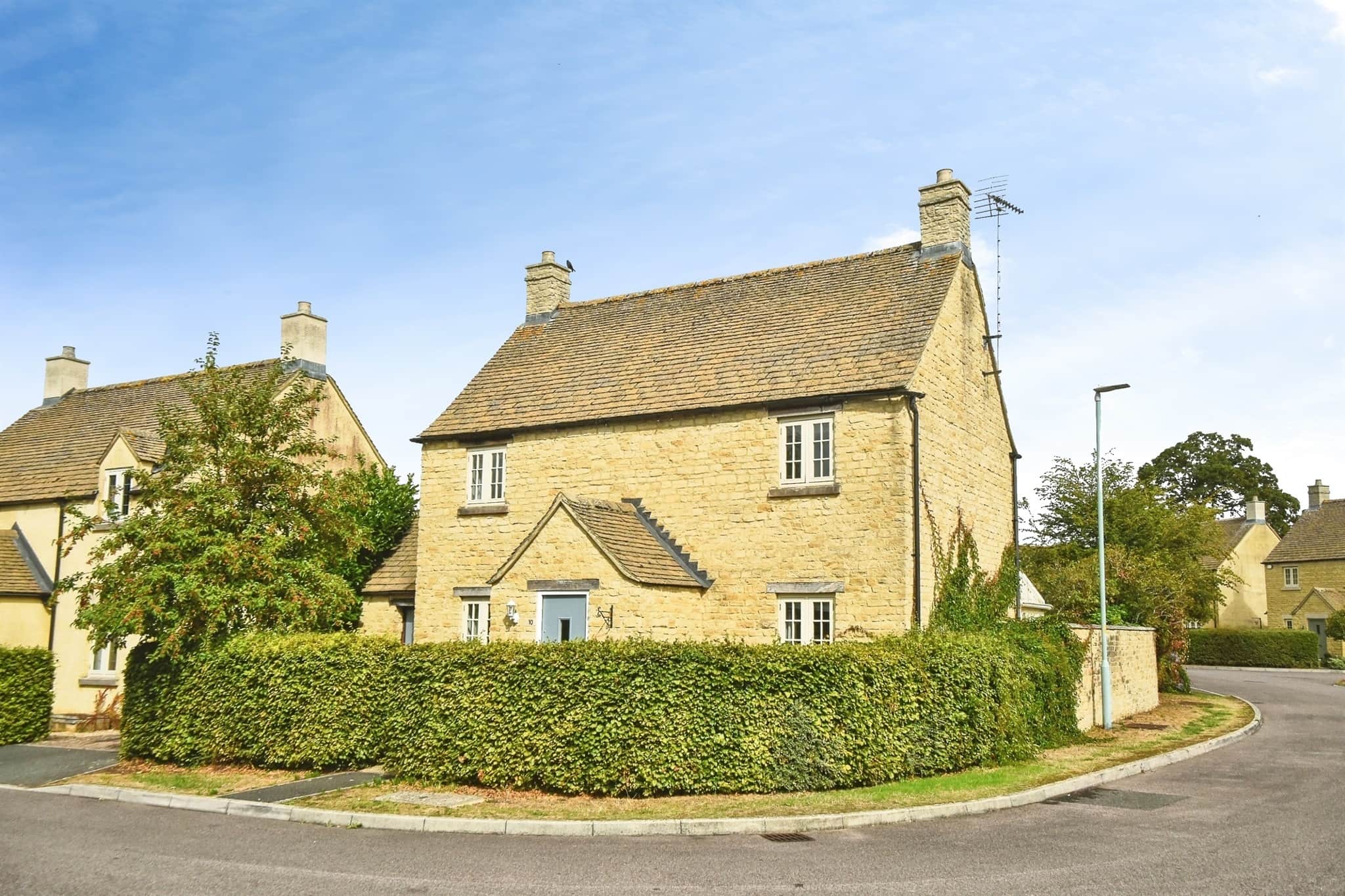 Property photo 0