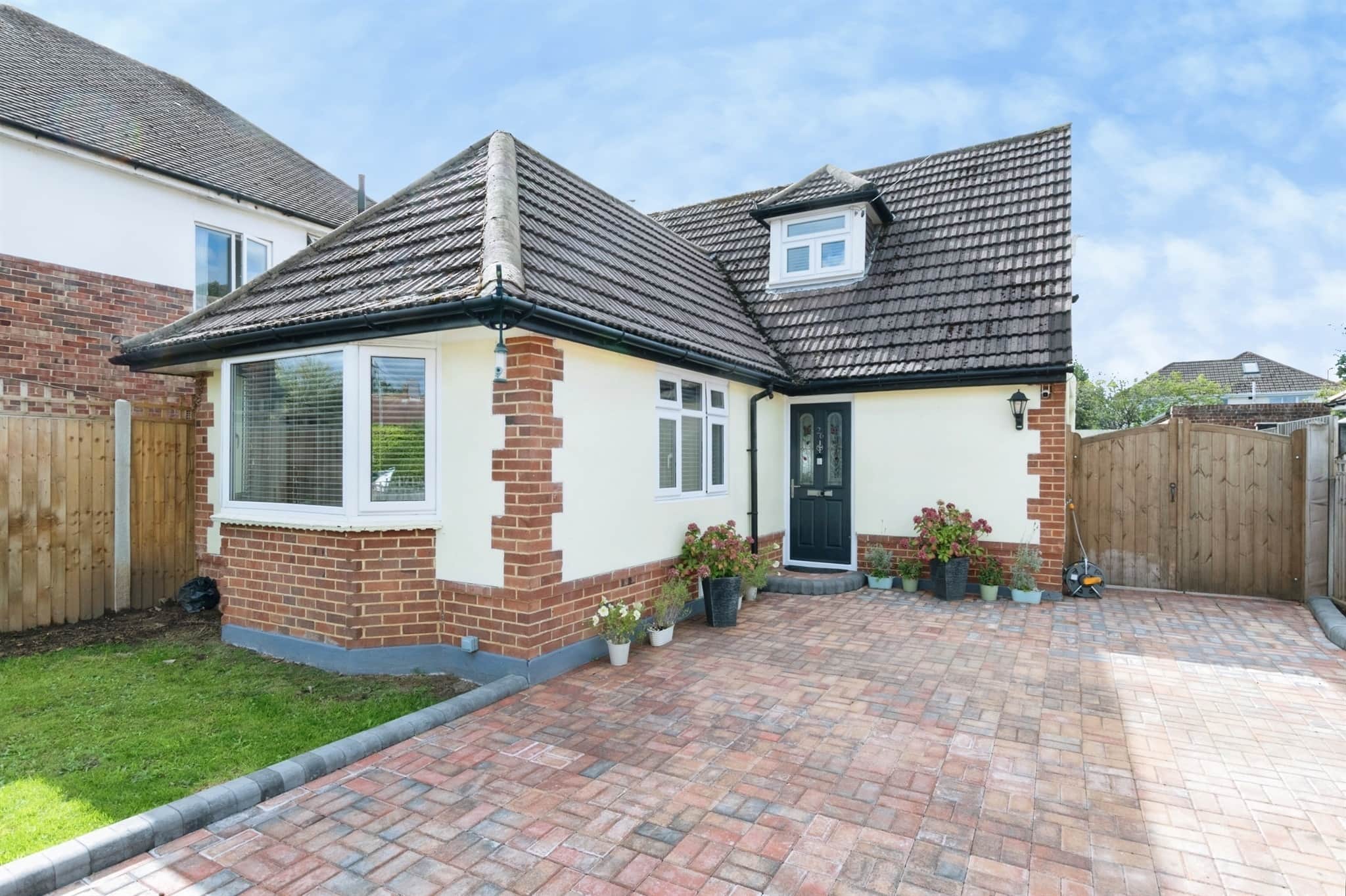 Property photo 0