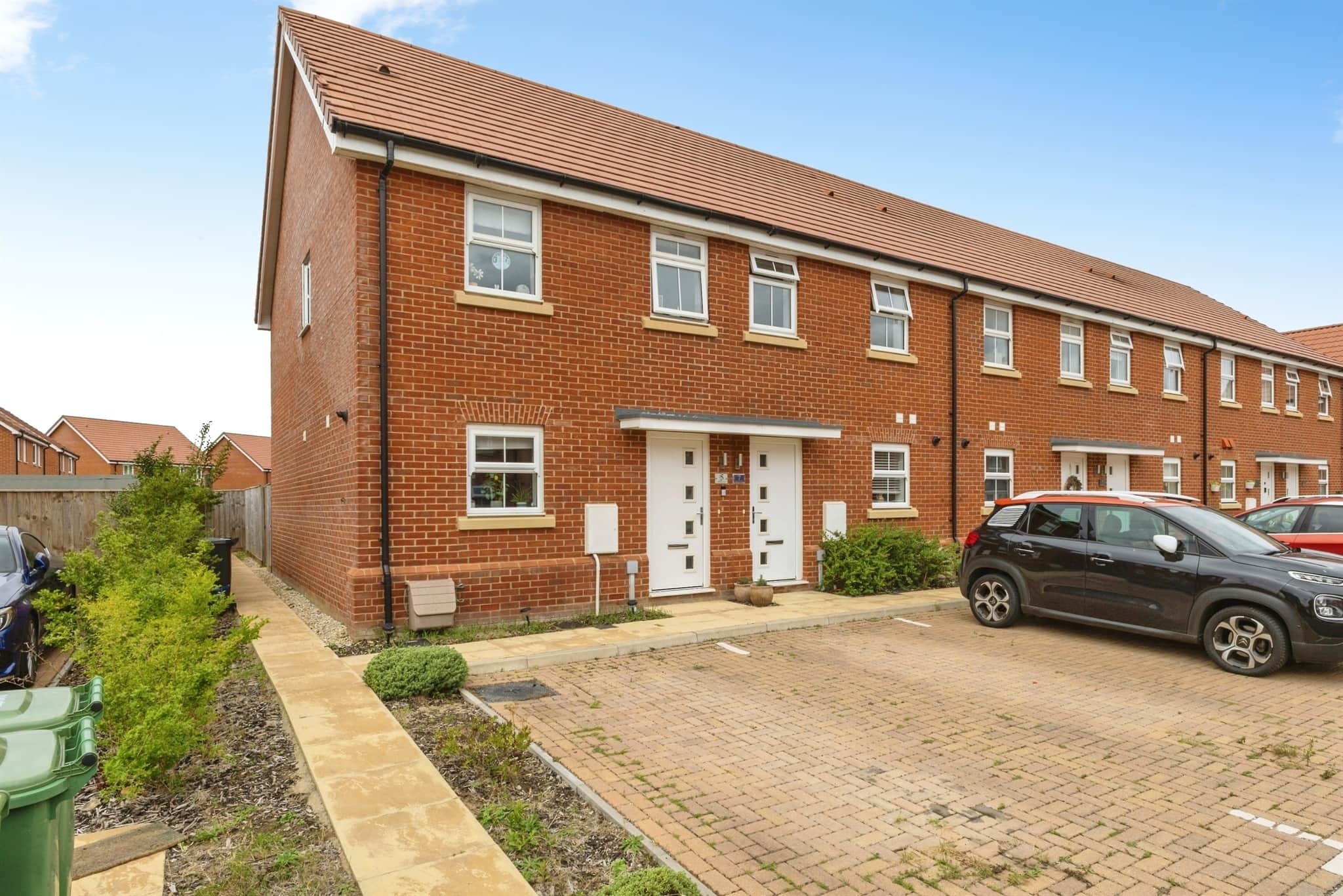 Property photo 0