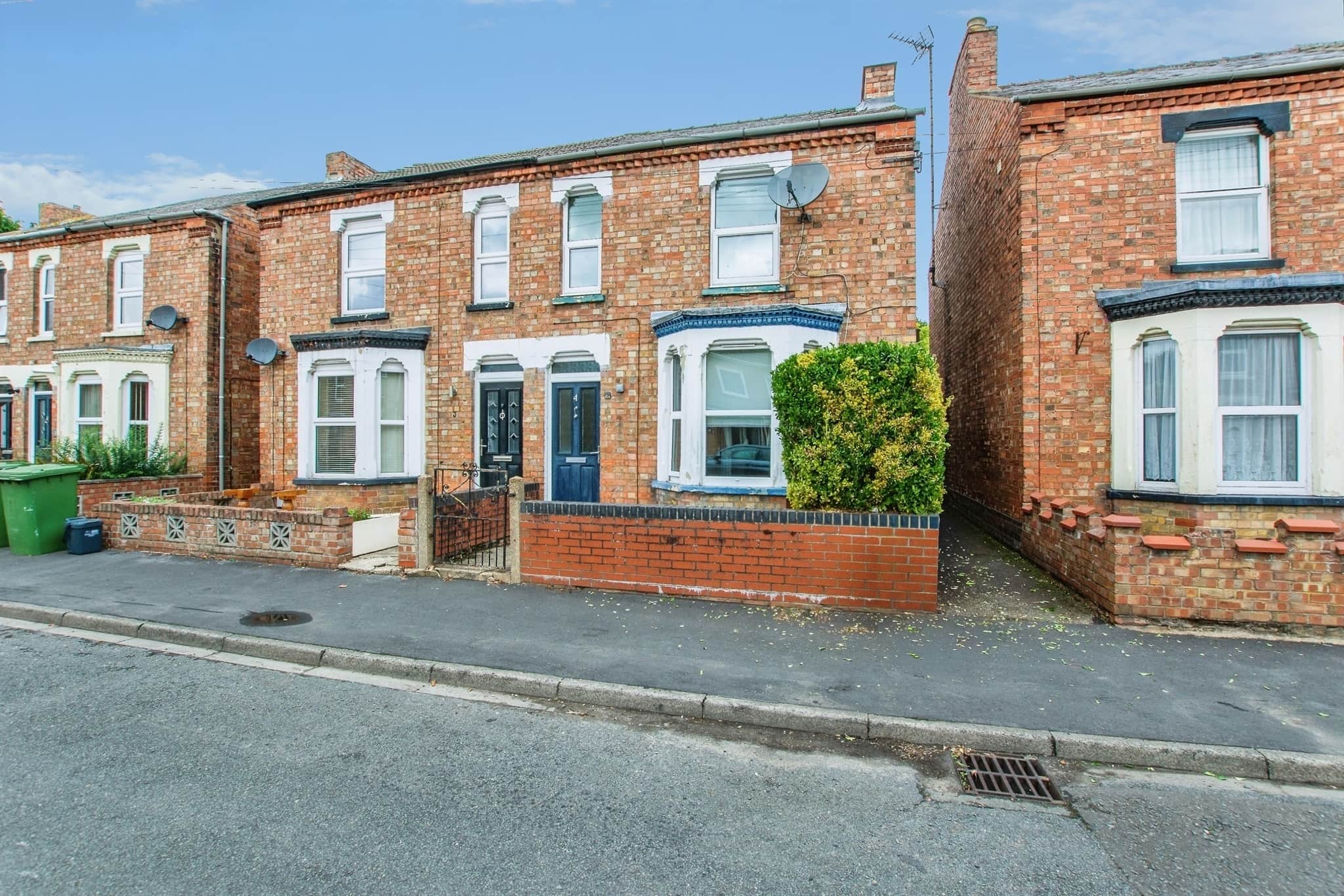 Property photo 0