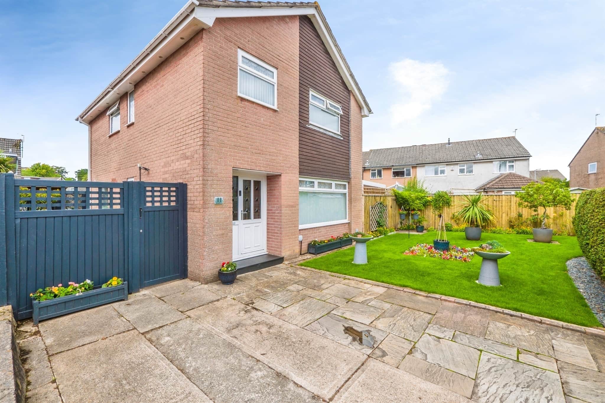 Property photo 0
