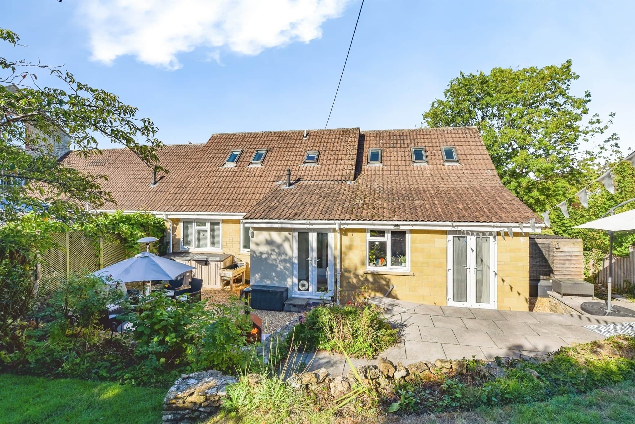 Property photo 0