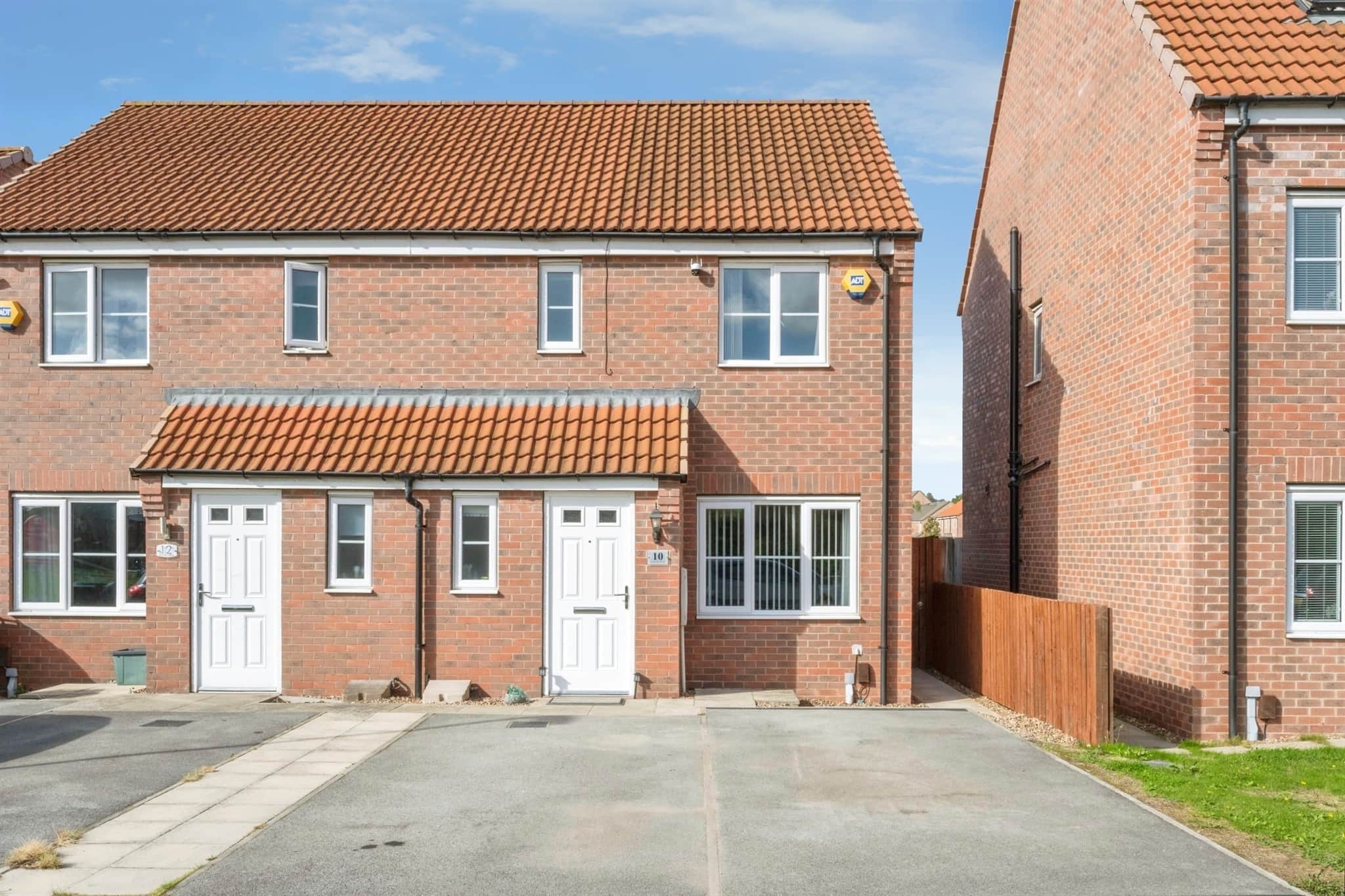 Property photo 0