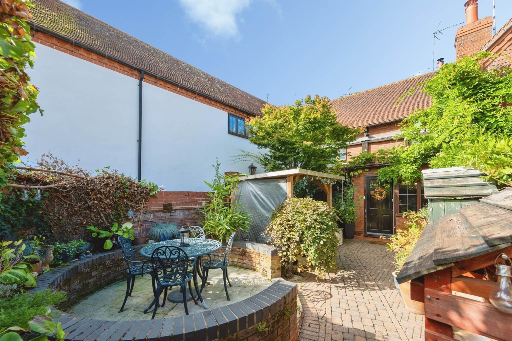 Property photo 0