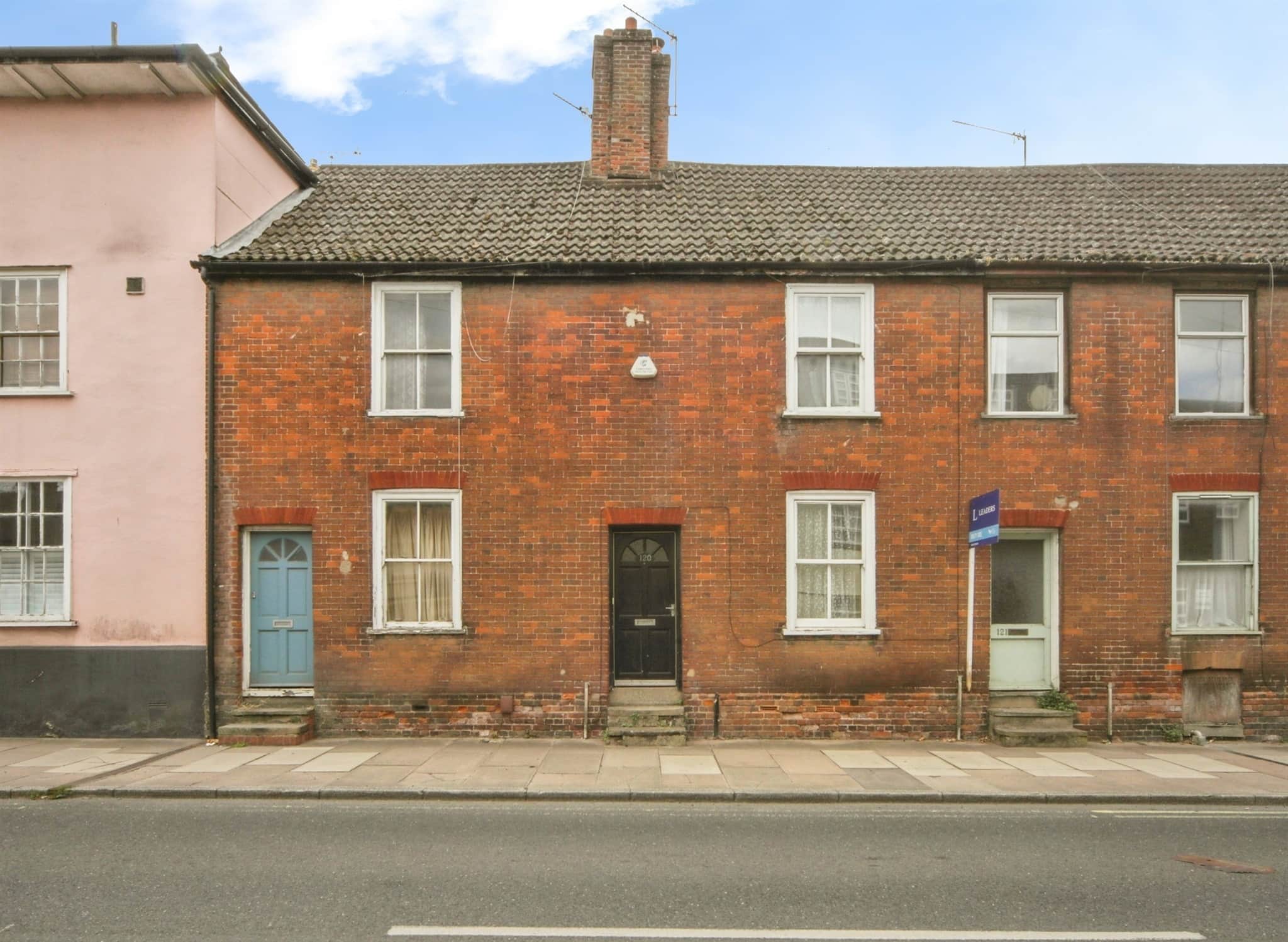 Property photo 0