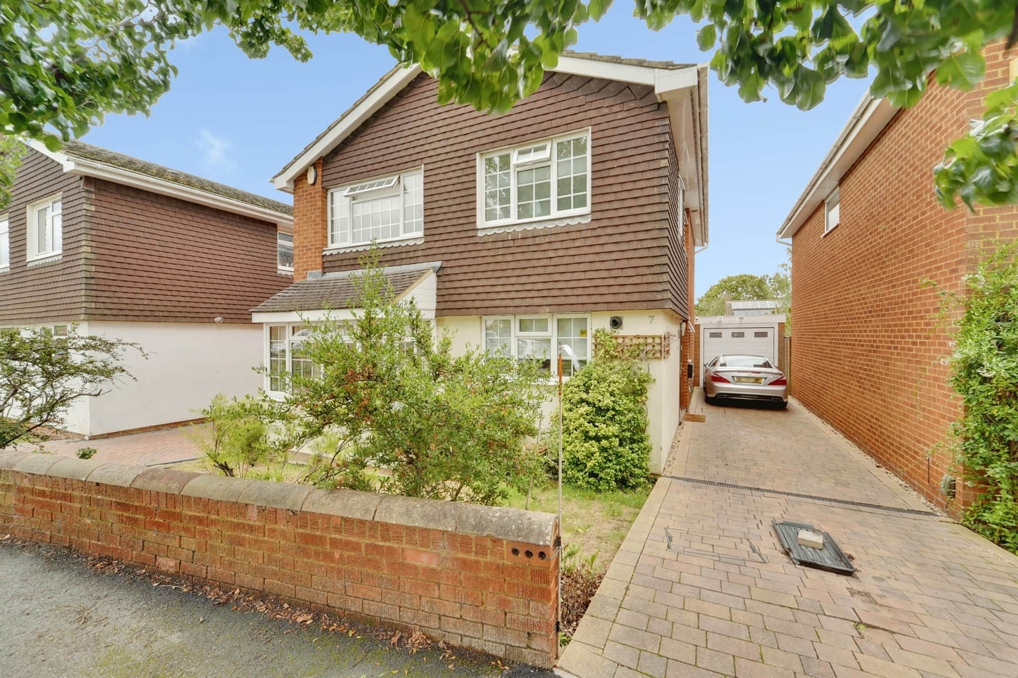 Property photo 0