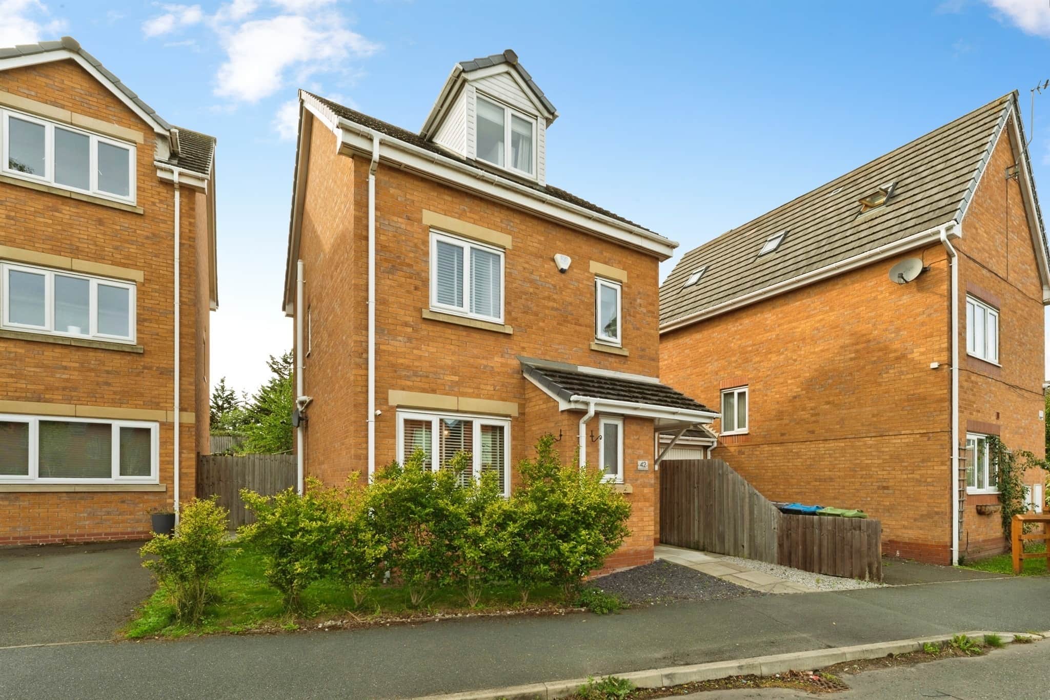 Property photo 0