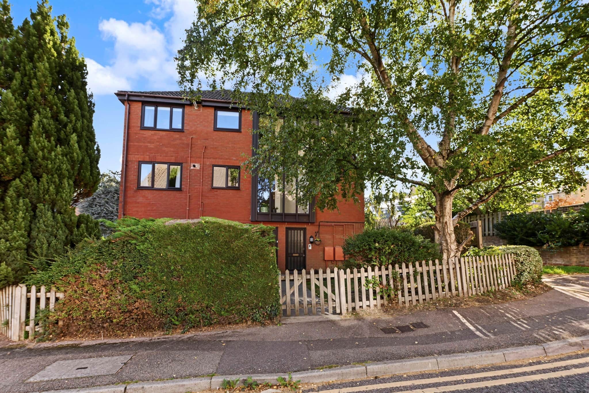 Property photo 0