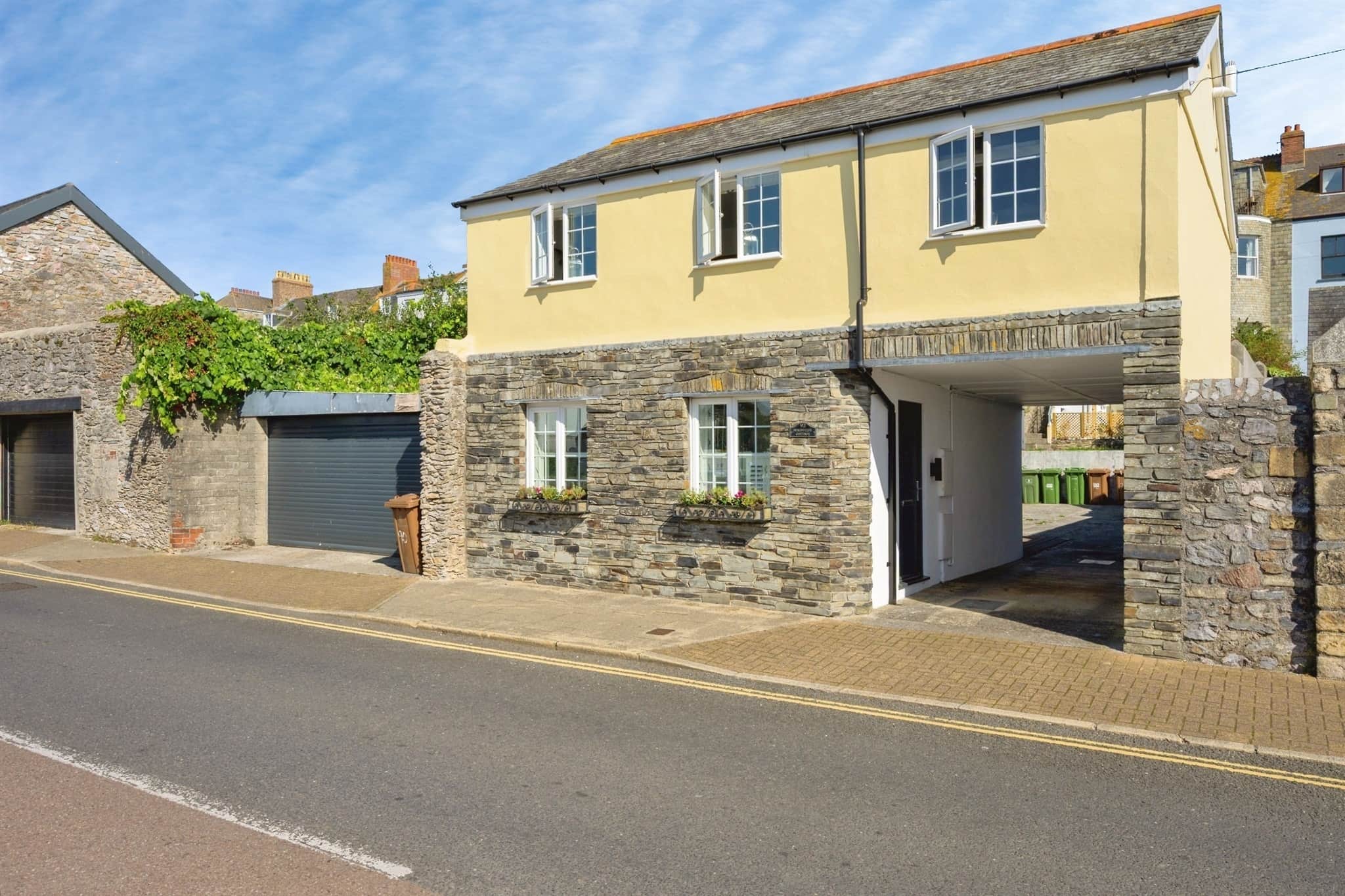 Property photo 0