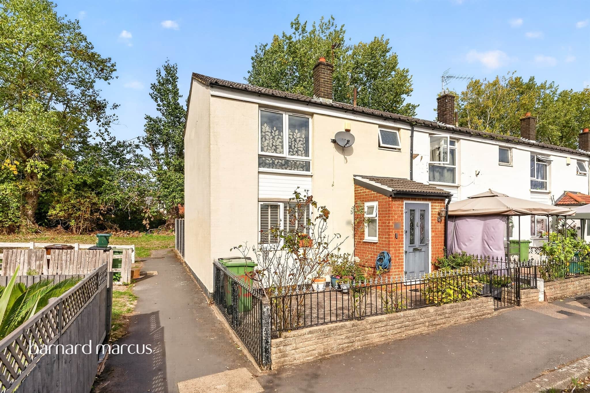 Property photo 0